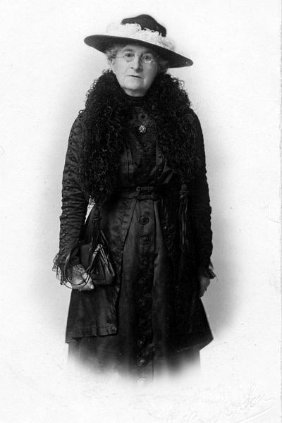ABk40-Annie Delves, wife of Thomas Hirst, in later life.jpg - Annie Delves, wife of Thomas Hirst, in later life
